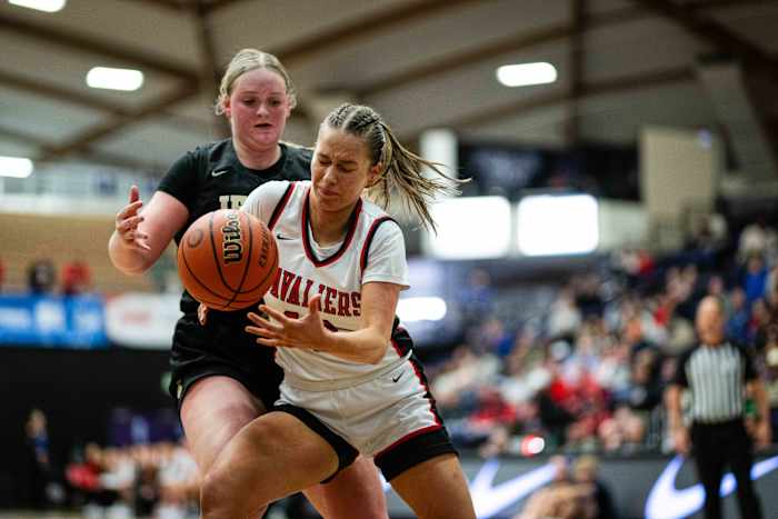 Clackamas Jesuit 6A Oregon girls basketball quarterfinal 2024 Naji Saker-16